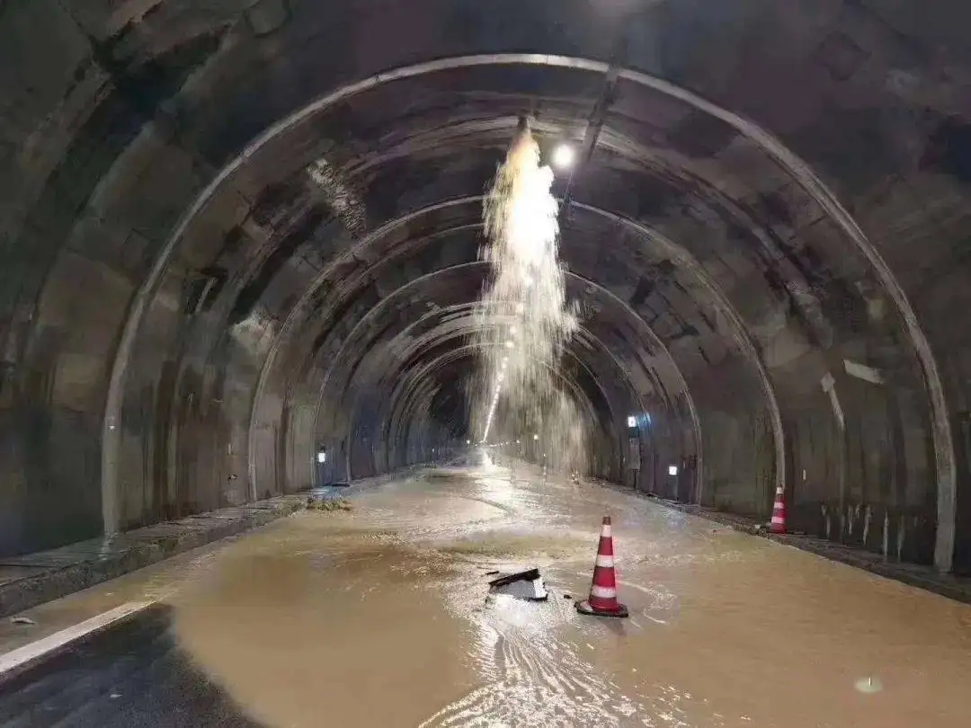 龙港隧道渗水治理